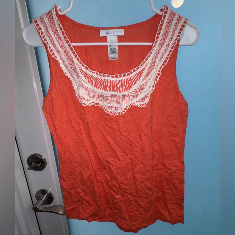 NWOT women’s Lizwear coral orange pink embroidered crochet collared flowy tank!